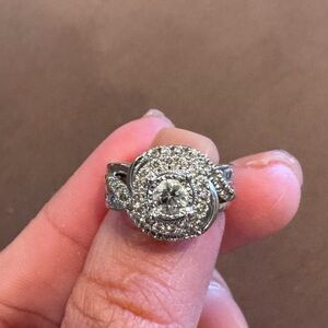 1 CTW Diamond Halo Ring 14K White Gold Cluster Engagement Ring IGI